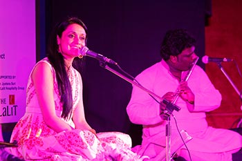 Sonam kalra Performing at the event